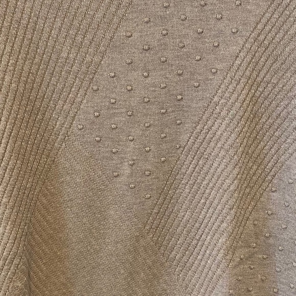 Beige turtleneck sweater - Picture 6 of 7